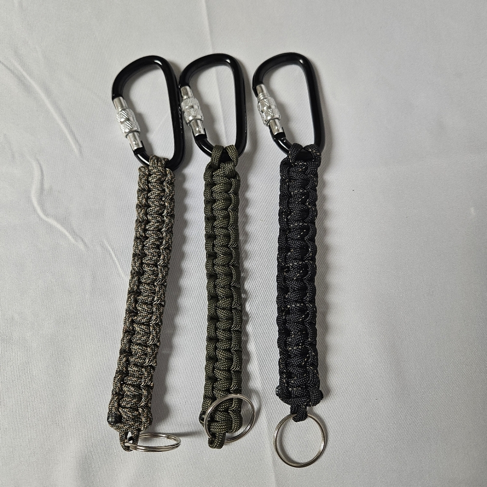 Handmade 550 Paracord Keychain Set With Carabiners‎